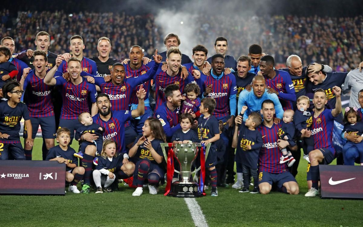 Những siêu sao bóng đá xuất sắc nhất của nhà Barcelona